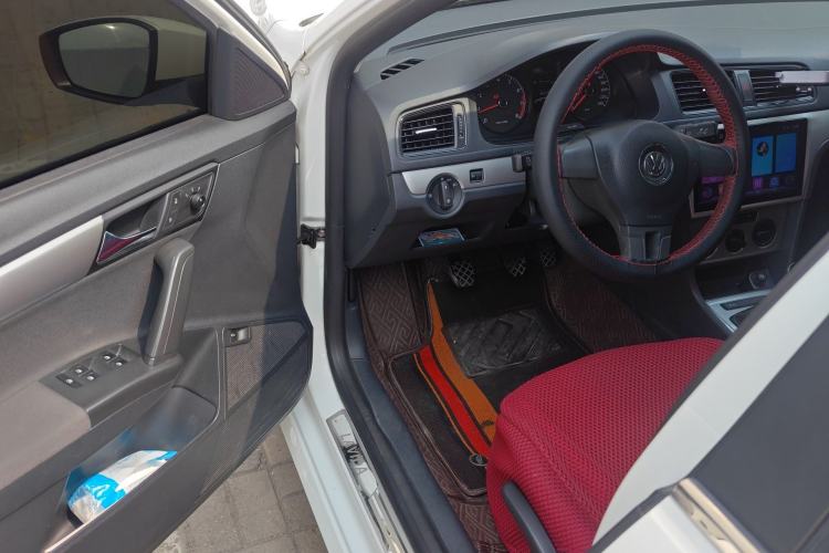 Used Volkswagen Lavida 2013 Revised Classic 1.6L Manual Fashion Edition Driver Seat