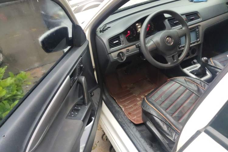 Used Volkswagen Lavida 2013 Revised Classic 1.6L Manual Fashion Edition Driver Seat