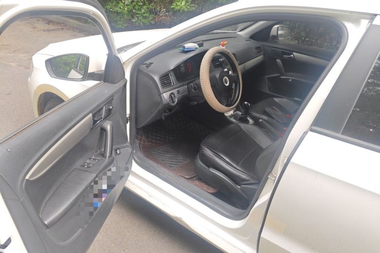 Used Volkswagen Lavida 2013 Revised Classic 1.6L Automatic Fashion Edition Driver Seat