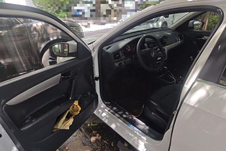 Used Volkswagen Lavida 2013 Restyled Classic 1.6L Automatic Comfort Edition Driver Seat