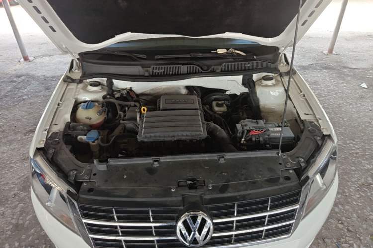 Used Volkswagen Lavida 2013 Restyled Classic 1.6L Automatic Comfort Edition Engine Bay