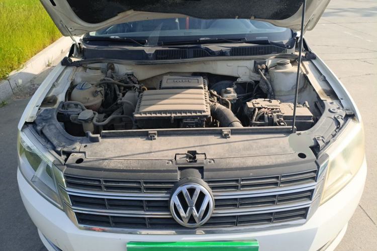 Used Volkswagen Lavida 2013 Restyled Classic 1.6L Manual Comfort Edition Engine Bay