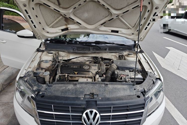 Used Volkswagen Lavida 2013 1.4TSI DSG Comfort Edition Engine Bay