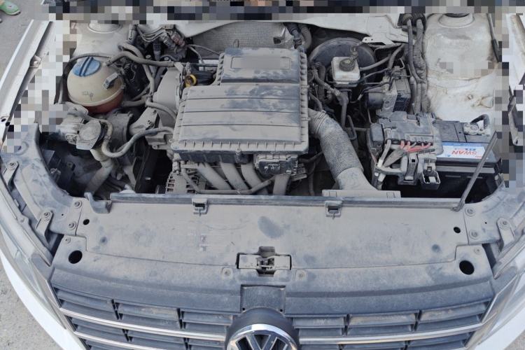 Used Volkswagen Lavida 2013 Revised Classic 1.6L Manual Fashion Edition Engine Bay