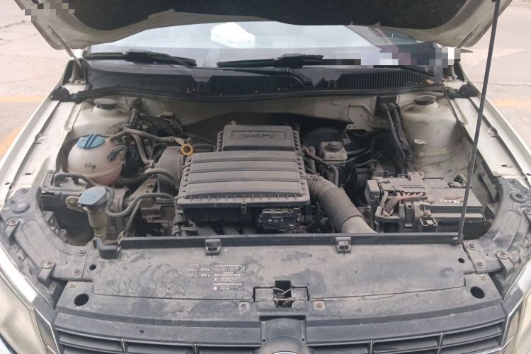Used Volkswagen Lavida 2013 Restyled Classic 1.6L Manual Comfort Edition Engine Bay