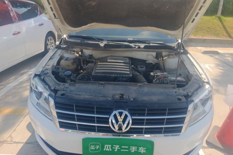 Used Volkswagen Lavida 2013 Restyled Classic 1.6L Manual Comfort Edition Engine Bay