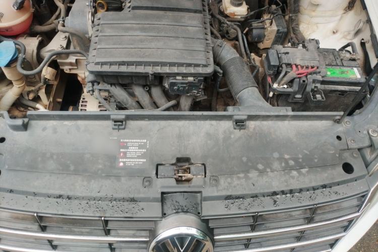 Used Volkswagen Lavida 2013 Restyled Classic 1.6L Automatic Comfort Edition Engine Bay