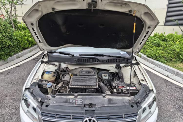 Used Volkswagen Lavida 2013 Restyled Classic 1.6L Automatic Comfort Edition Engine Bay