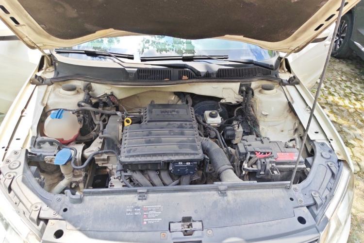 Used Volkswagen Lavida 2013 Revised Classic 1.6L Automatic Fashion Edition Engine Bay
