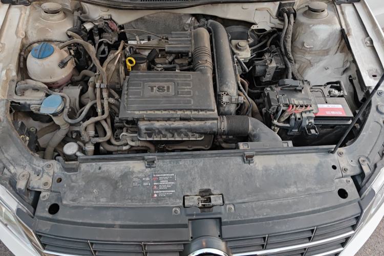 Used Volkswagen Lavida 2013 Revised Version 1.4 TSI Manual Comfort Edition Engine Bay