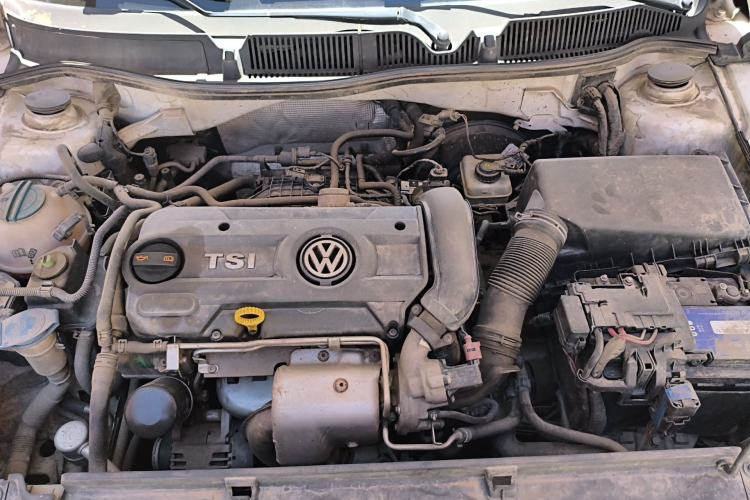 Used Volkswagen Lavida 2013 Revised Version 1.4 TSI DSG Comfort Edition Engine Bay