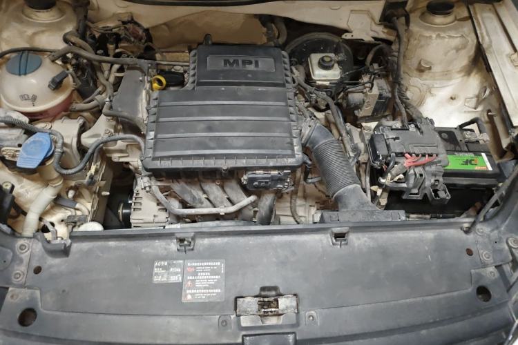 Used Volkswagen Lavida 2013 Revised Classic 1.6L Automatic Fashion Edition Engine Bay
