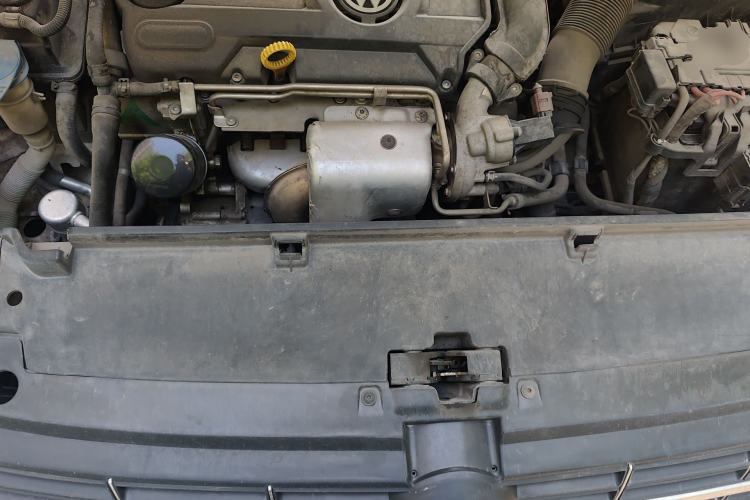 Used Volkswagen Lavida 2013 1.4TSI DSG Comfort Edition Engine Bay
