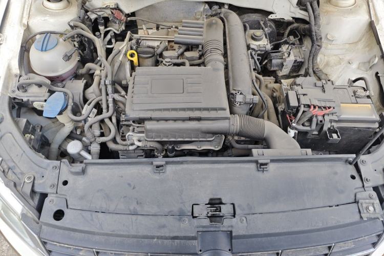 Used Volkswagen Lavida 2013 Revised Version 1.4 TSI DSG Comfort Edition Engine Bay