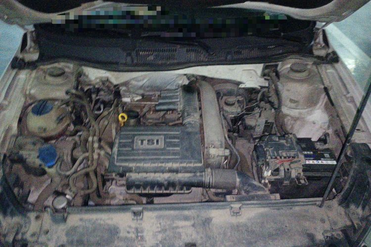 Used Volkswagen Lavida 2013 Revised Version 1.4 TSI DSG Comfort Edition Engine Bay