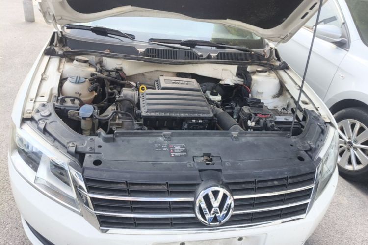 Used Volkswagen Lavida 2013 Revised Classic 1.6L Automatic Fashion Edition Engine Bay