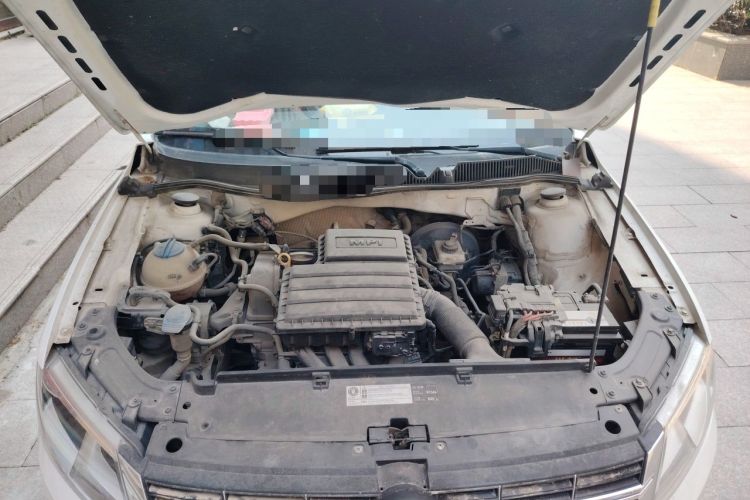 Used Volkswagen Lavida 2013 Restyled Classic 1.6L Automatic Comfort Edition Engine Bay