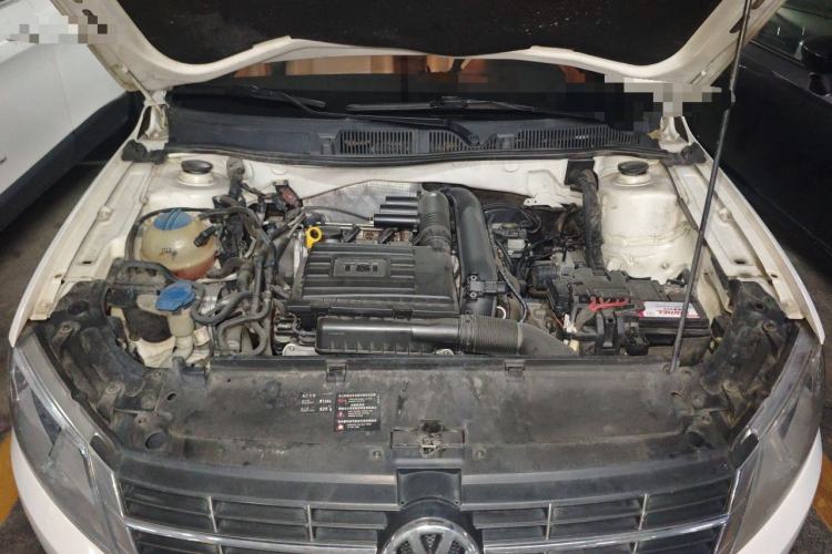 Used Volkswagen Lavida 2013 Revised Version 1.4 TSI DSG Comfort Edition Engine Bay