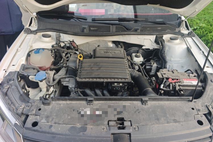 Used Volkswagen Lavida 2013 Restyled Classic 1.6L Automatic Comfort Edition Engine Bay