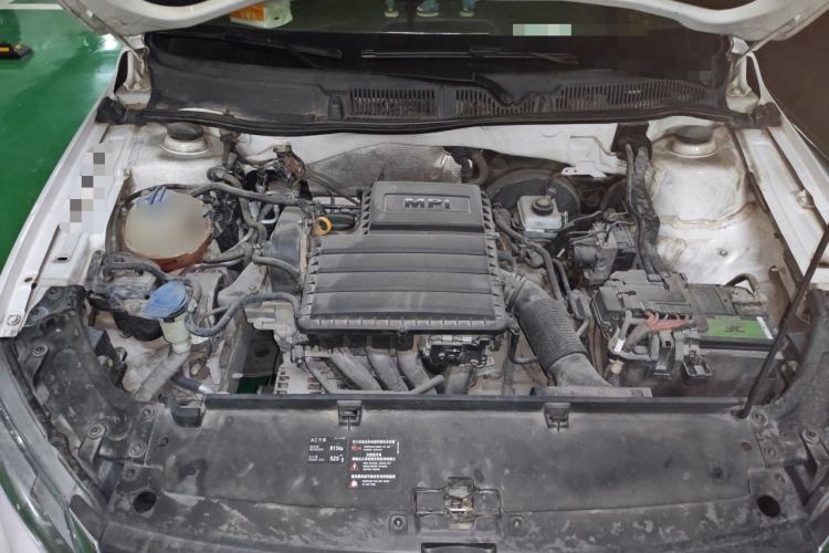 Used Volkswagen Lavida 2013 Restyled Classic 1.6L Automatic Comfort Edition Engine Bay