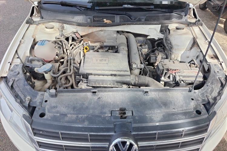 Used Volkswagen Lavida 2013 Revised Version 1.4 TSI DSG Luxury Edition Engine Bay