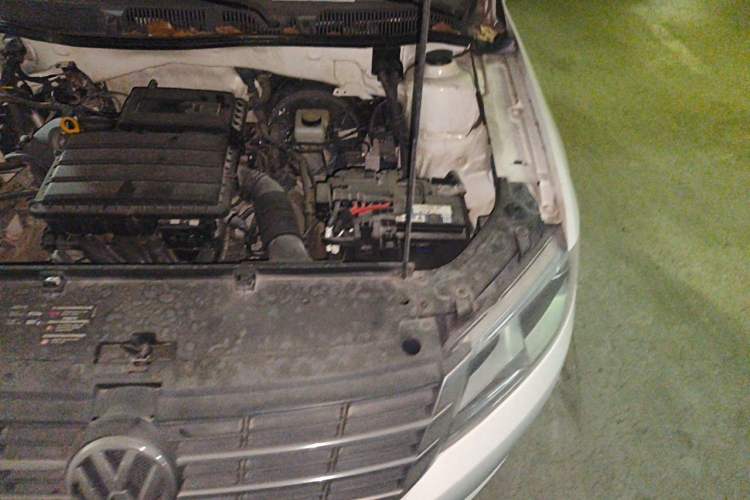 Used Volkswagen Lavida 2013 Revised Classic 1.6L Automatic Fashion Edition Engine Bay Left
