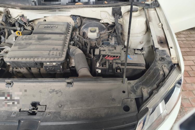 Used Volkswagen Lavida 2013 Restyled Classic 1.6L Manual Comfort Edition Engine Bay Left