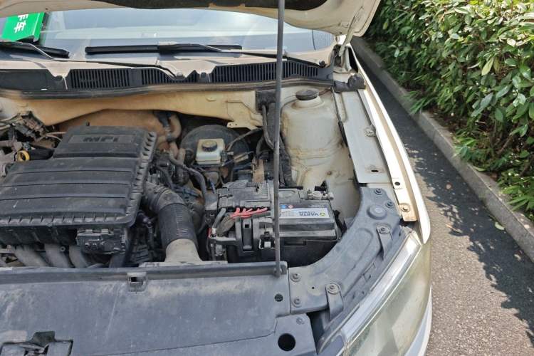 Used Volkswagen Lavida 2013 Restyled Classic 1.6L Automatic Comfort Edition Engine Bay Left