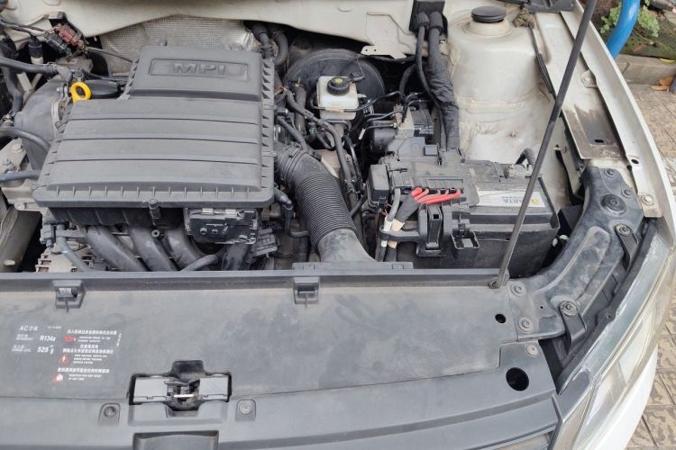 Used Volkswagen Lavida 2013 Restyled Classic 1.6L Automatic Comfort Edition Engine Bay Left