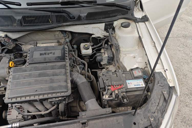 Used Volkswagen Lavida 2013 Restyled Classic 1.6L Manual Comfort Edition Engine Bay Left