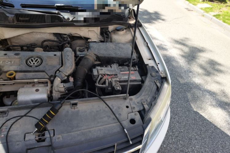 Used Volkswagen Lavida 2013 1.4TSI DSG Comfort Edition Engine Bay Left