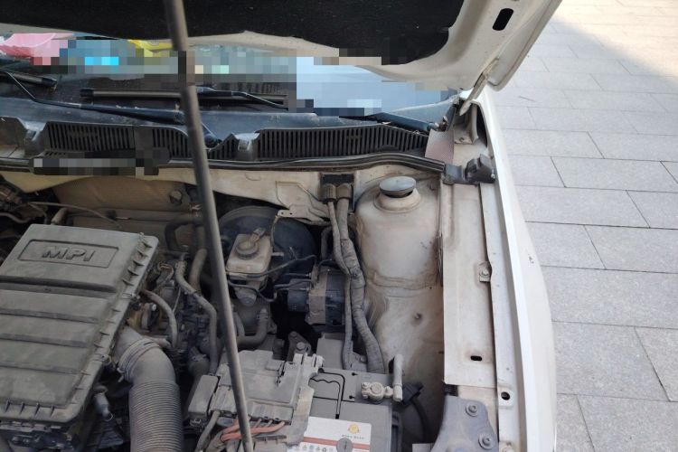 Used Volkswagen Lavida 2013 Restyled Classic 1.6L Automatic Comfort Edition Engine Bay Left
