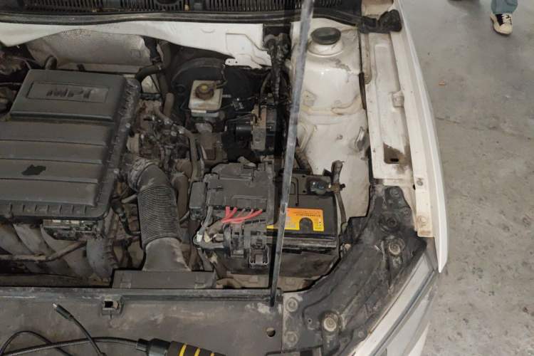 Used Volkswagen Lavida 2013 Restyled Classic 1.6L Automatic Comfort Edition Engine Bay Left