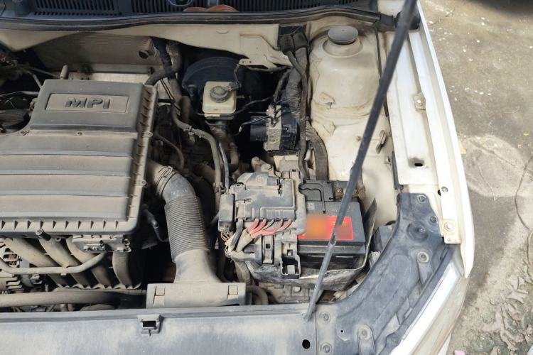 Used Volkswagen Lavida 2013 Revised Classic 1.6L Automatic Fashion Edition Engine Bay Left