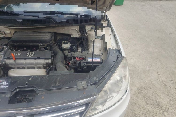 Used Volkswagen Lavida 2013 Classic 1.6L Manual Fashion Edition Engine Bay Left