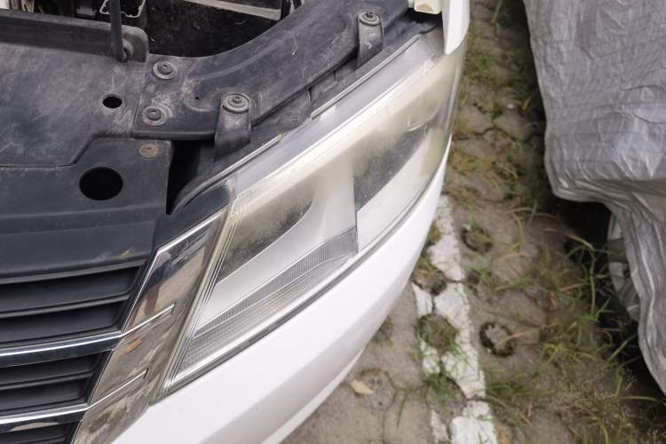 Used Volkswagen Lavida 2013 Restyled Classic 1.6L Automatic Comfort Edition Engine Bay Left