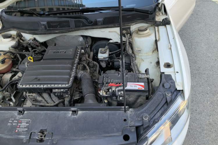 Used Volkswagen Lavida 2013 Restyled Classic 1.6L Manual Comfort Edition Engine Bay Left