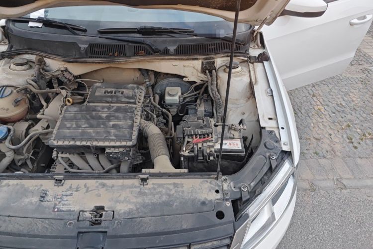 Used Volkswagen Lavida 2013 Revised Classic 1.6L Manual Fashion Edition Engine Bay Left