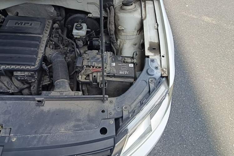 Used Volkswagen Lavida 2013 Restyled Classic 1.6L Automatic Comfort Edition Engine Bay Left