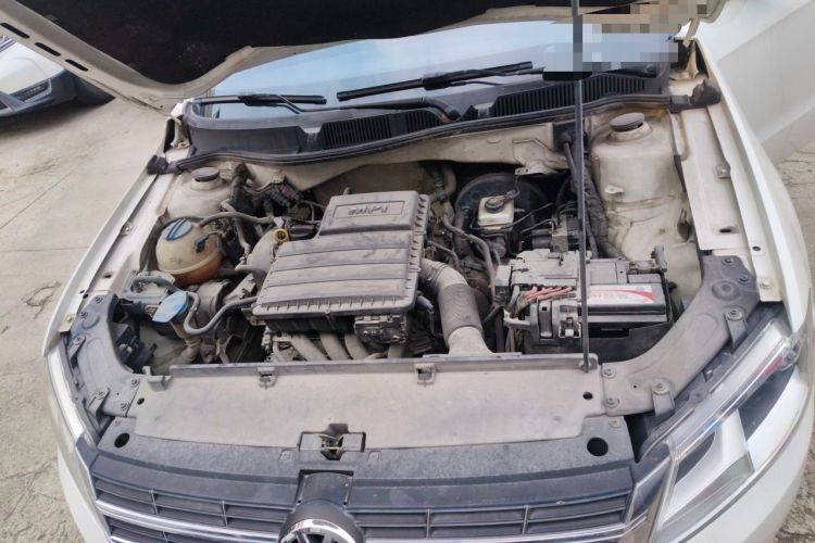 Used Volkswagen Lavida 2013 Restyled Classic 1.6L Automatic Comfort Edition Engine Bay
