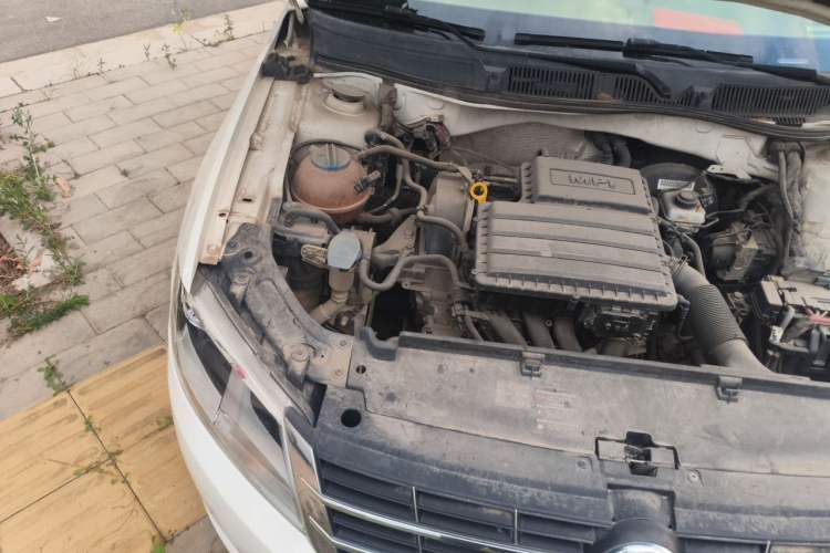 Used Volkswagen Lavida 2013 Restyled Classic 1.6L Automatic Comfort Edition Engine Bay Right