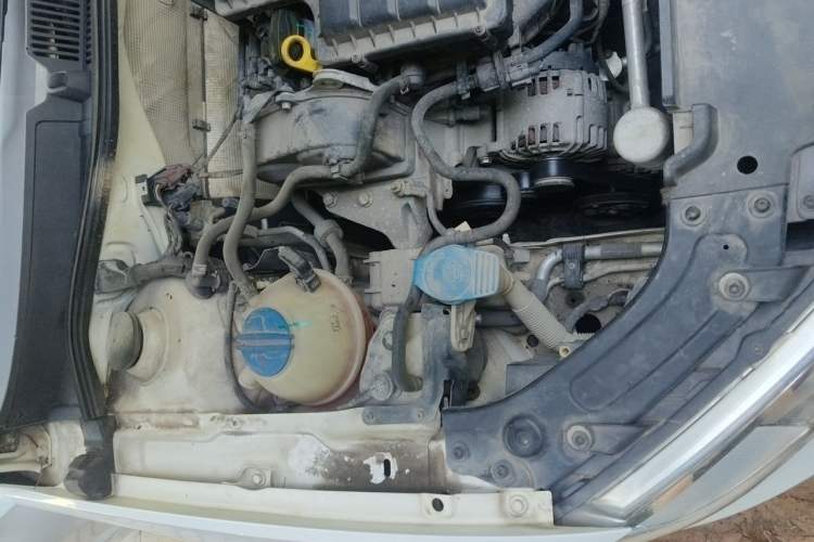 Used Volkswagen Lavida 2013 Restyled Classic 1.6L Automatic Comfort Edition Engine Bay Right