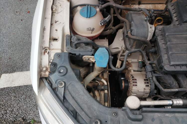 Used Volkswagen Lavida 2013 Restyled Classic 1.6L Automatic Comfort Edition Engine Bay Right