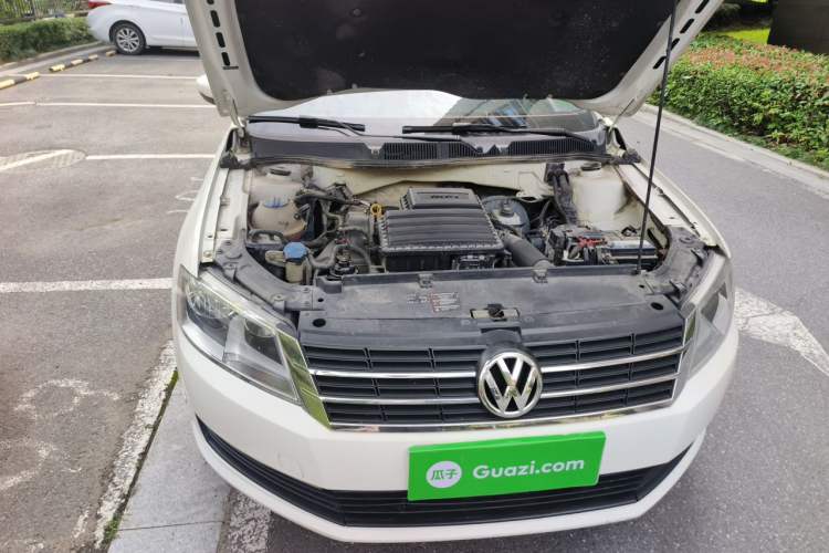Used Volkswagen Lavida 2013 Revised Classic 1.6L Automatic Fashion Edition Engine Bay Right