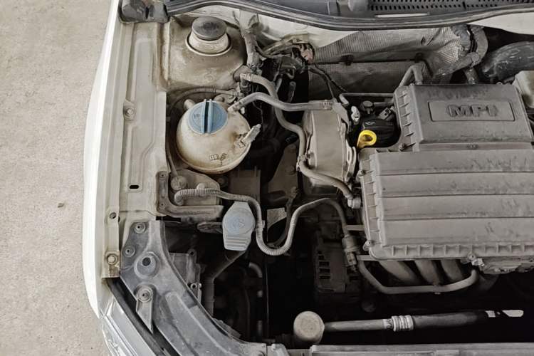 Used Volkswagen Lavida 2013 Restyled Classic 1.6L Automatic Comfort Edition Engine Bay Right