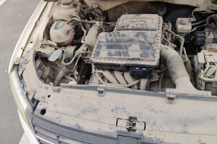Used Volkswagen Lavida 2013 Restyled Classic 1.6L Manual Comfort Edition Engine Bay Right