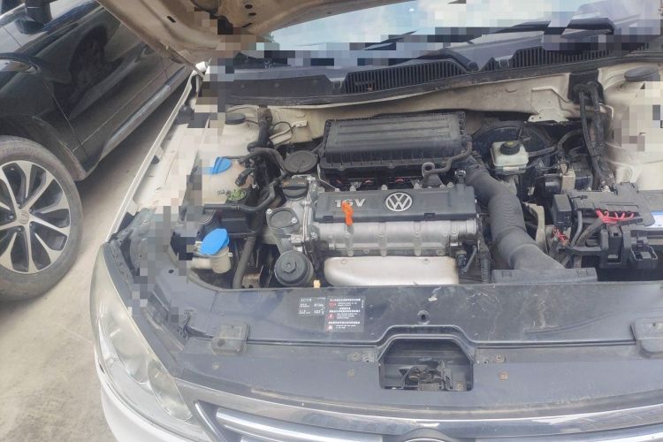 Used Volkswagen Lavida 2013 Classic 1.6L Manual Fashion Edition Engine Bay Right