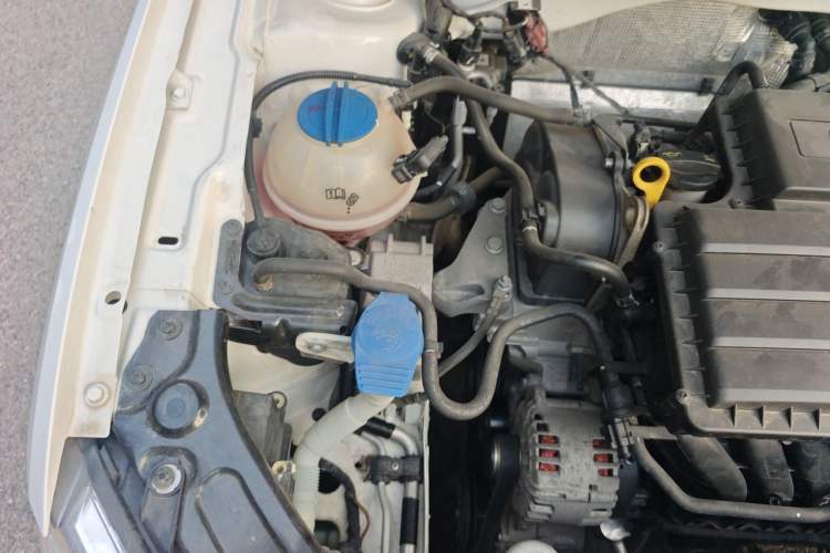 Used Volkswagen Lavida 2013 Restyled Classic 1.6L Automatic Comfort Edition Engine Bay Right