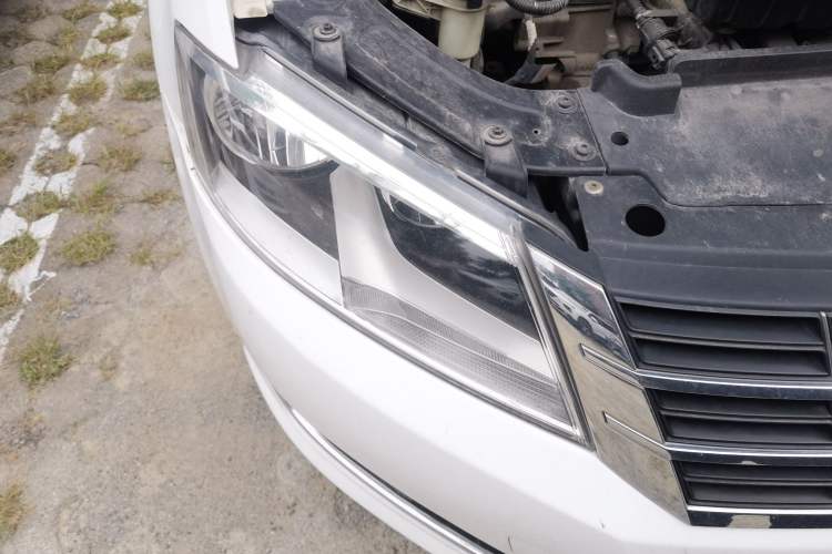 Used Volkswagen Lavida 2013 Restyled Classic 1.6L Automatic Comfort Edition Engine Bay Right