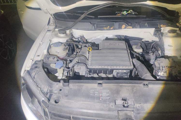 Used Volkswagen Lavida 2013 Restyled Classic 1.6L Automatic Comfort Edition Engine Bay Right